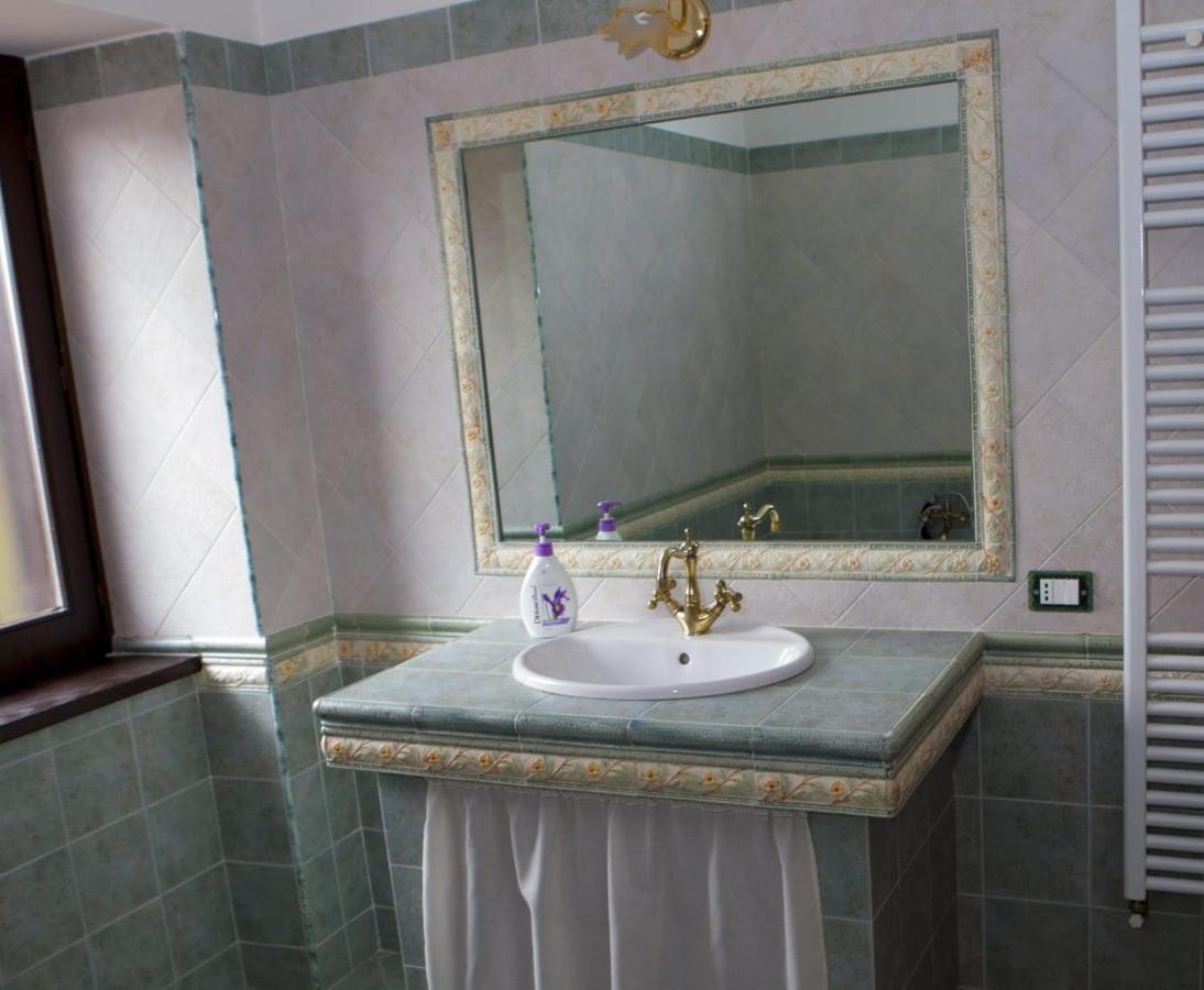 San Francesco Bed & Breakfast Cerisano Dış mekan fotoğraf